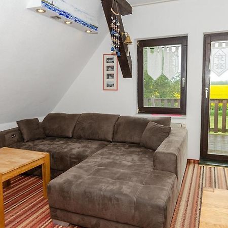 3-R-Ferienwohnung-Fuer-4-Personen-In-Schaprode-Auf-Ruegen-Zi3 Екстериор снимка