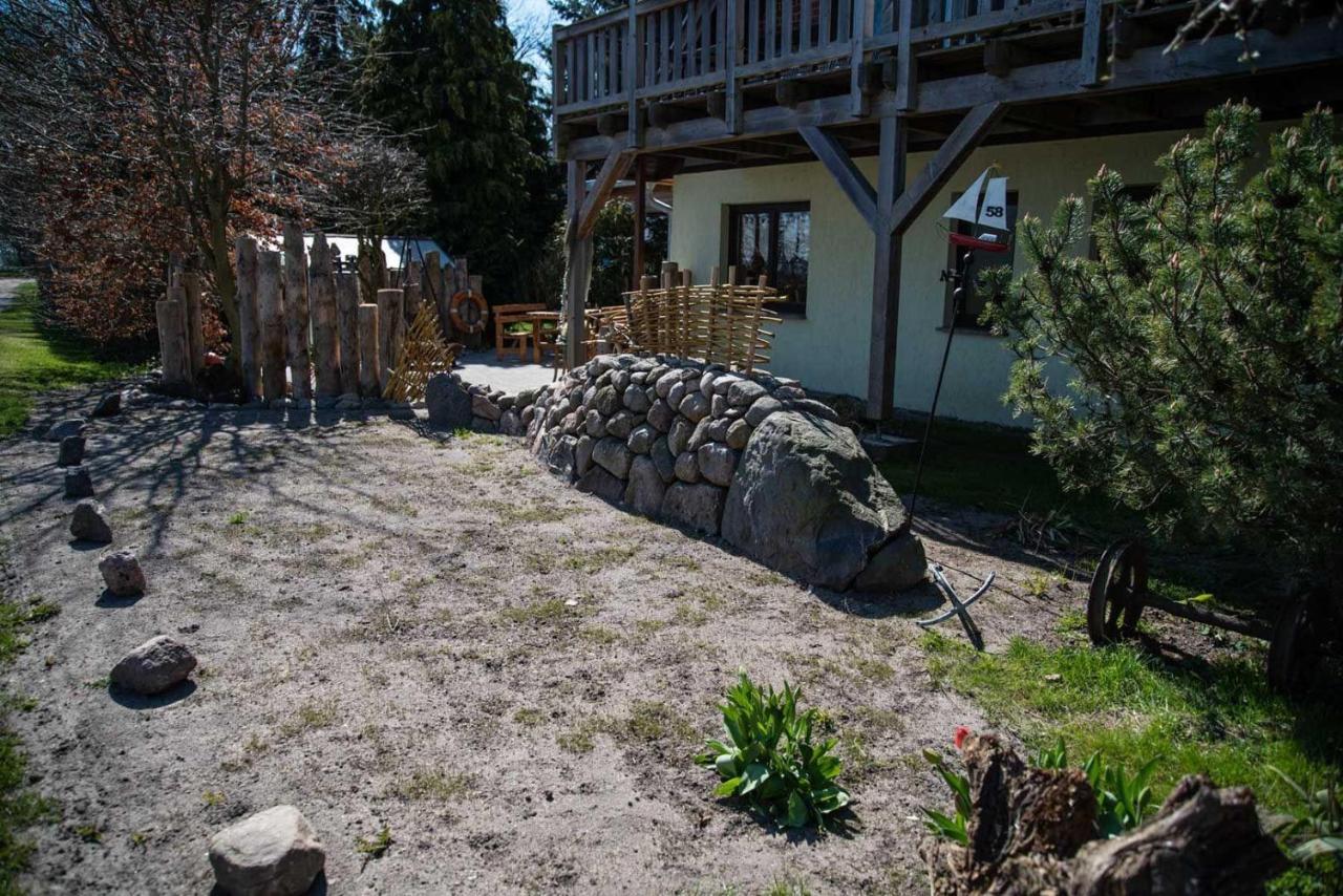 3-R-Ferienwohnung-Fuer-4-Personen-In-Schaprode-Auf-Ruegen-Zi3 Екстериор снимка